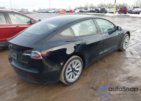2021 Tesla Model 3 Long Range Dual Motor All-Wheel Drive z USA, uszkodzony, nr VIN 5YJ3E1EB5MF044548